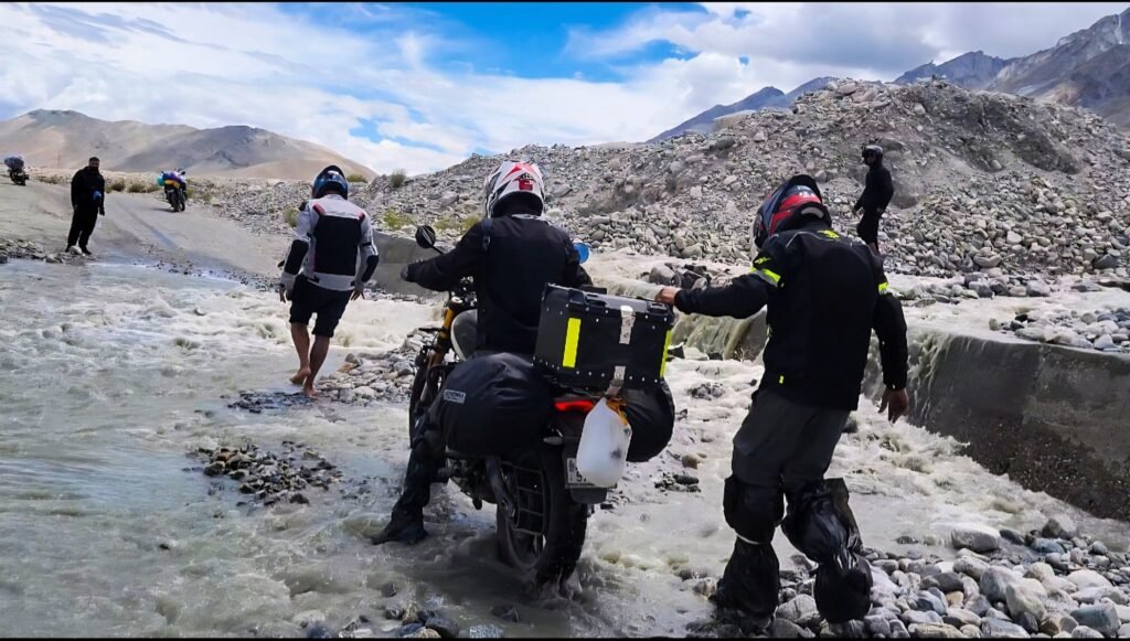 The Mountain Does Not Adjust for You: A Complete Safety and Technical Guide to Riding High-Altitude Passes 3 531557061 4078947692343738 302165513385747706 n